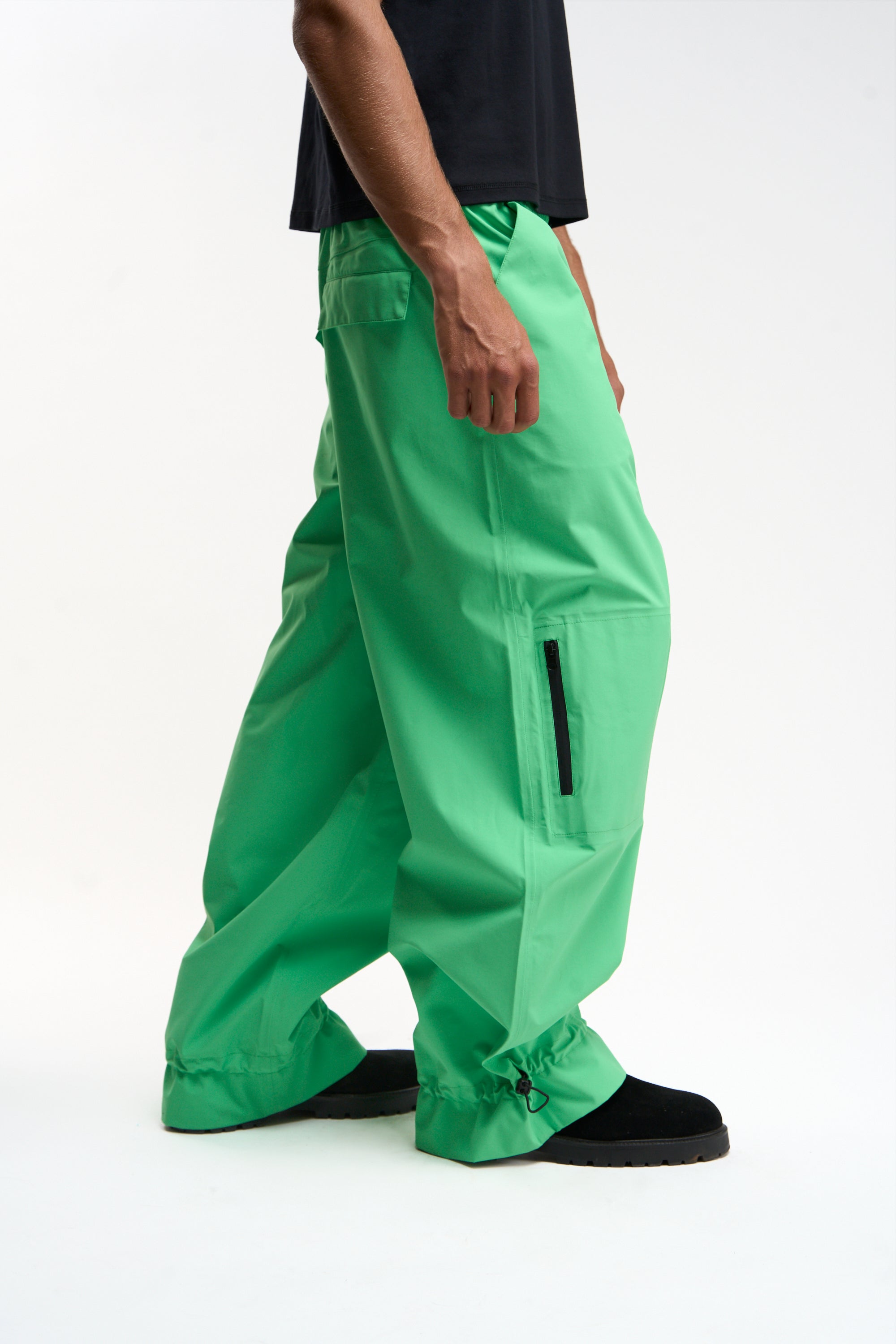 Essence Green Pants