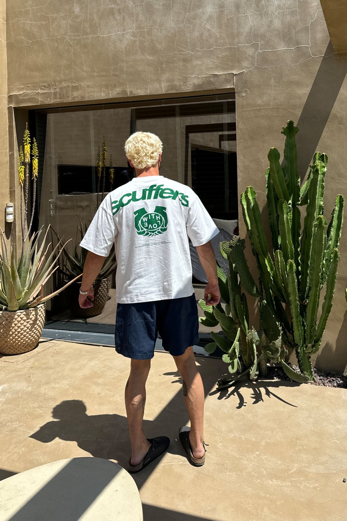 Familia Ecru T-Shirt